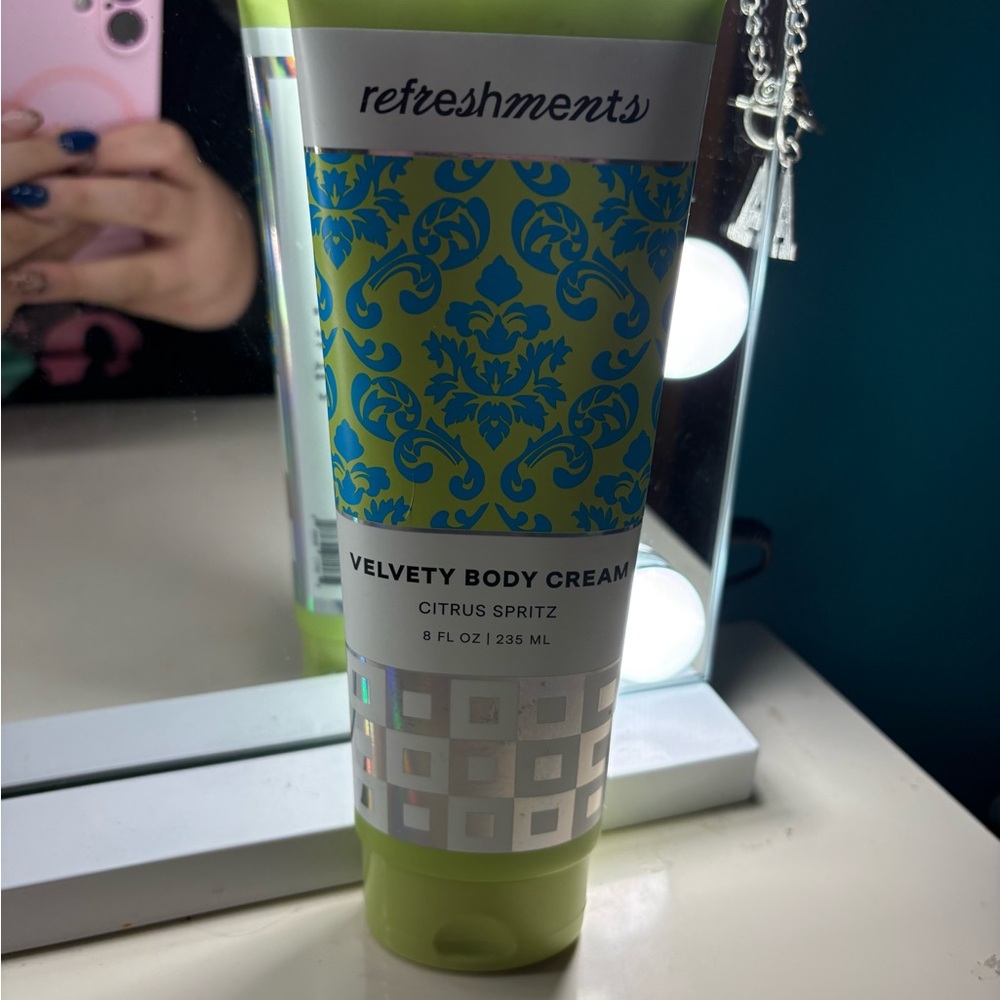 Velvety Body Cream - Citrus Spritz - Green and Blue